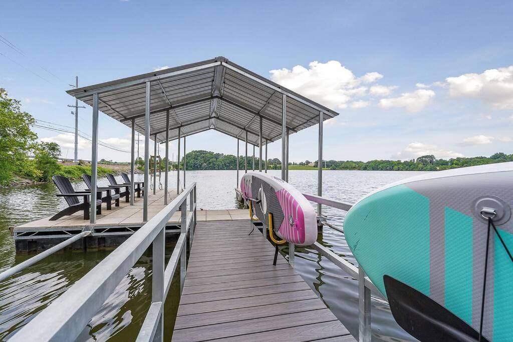 Lake Home, Dock, Fire Pit, Hot Tub, Game Room, Etc Winchester Екстериор снимка